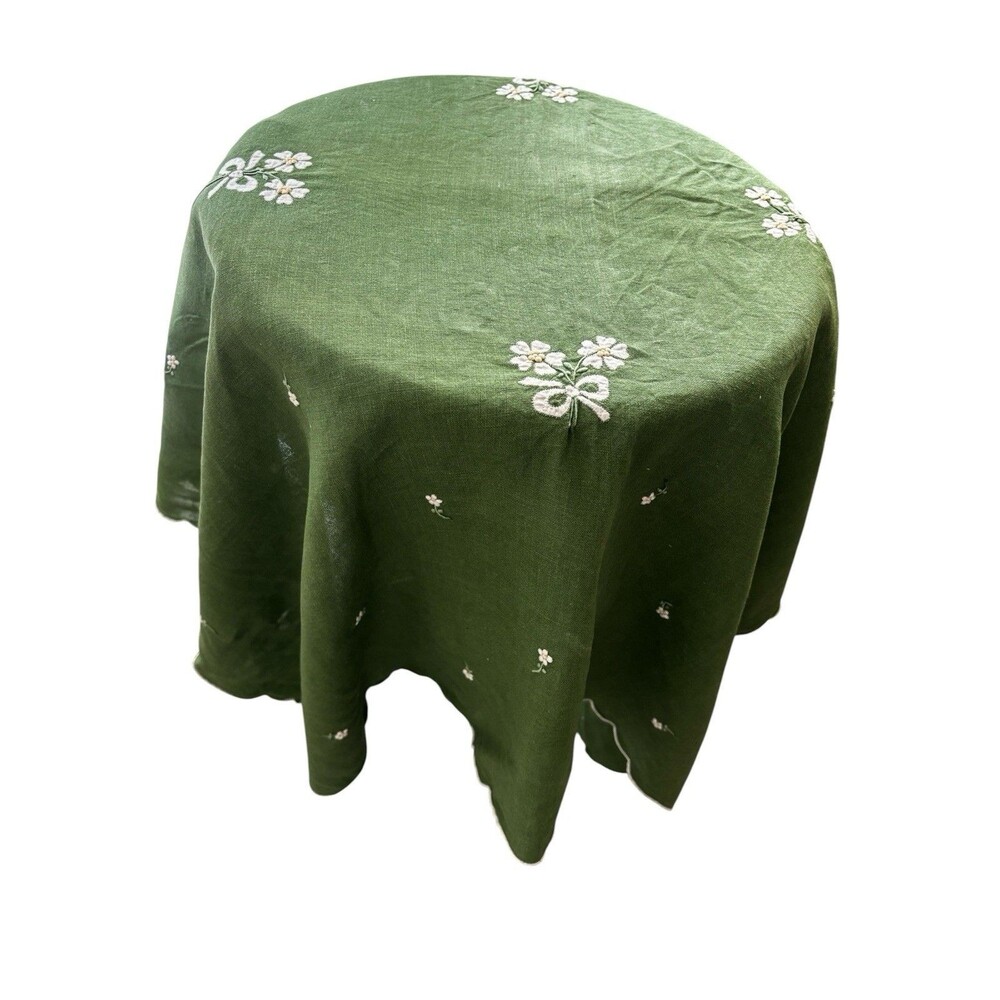 Vtg Cottagecore Linen Scalloped Embroidered Small Green Tablecloth, Daisy W Bow